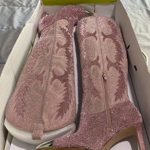 RARE - Gianni Bini KATYANNATWO Boots - Sugar Rose (Pink) - Size 075M